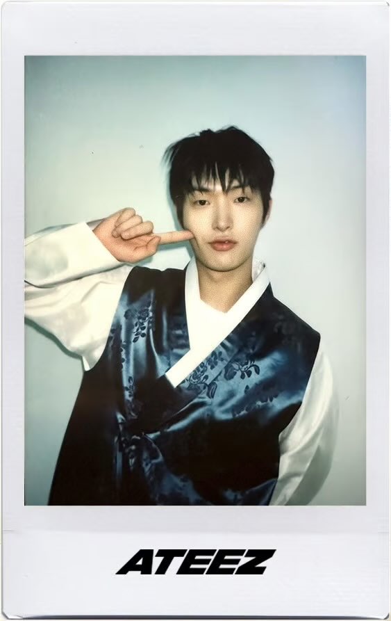 mngggi's tweet photo. pretty pretty mingi in his hanbok and cutie patooties sangi 🫳🏽 https://t.co/WiFe5amWi8