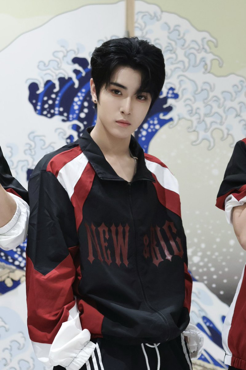 Ireumi_mwoya's tweet photo. 260920
#NBIG #엔빅
#SIAN #시안 https://t.co/cUVwvSNnxG