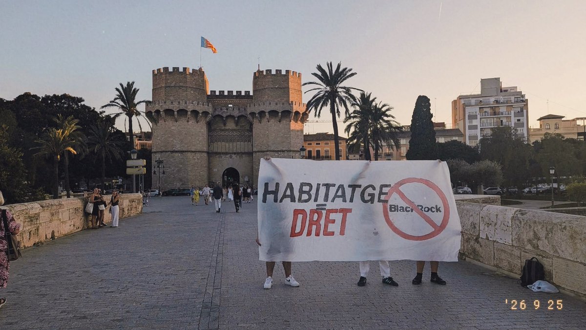 FejonsValencia's tweet photo. HABITATGE = DRET https://t.co/nnher5iPoP