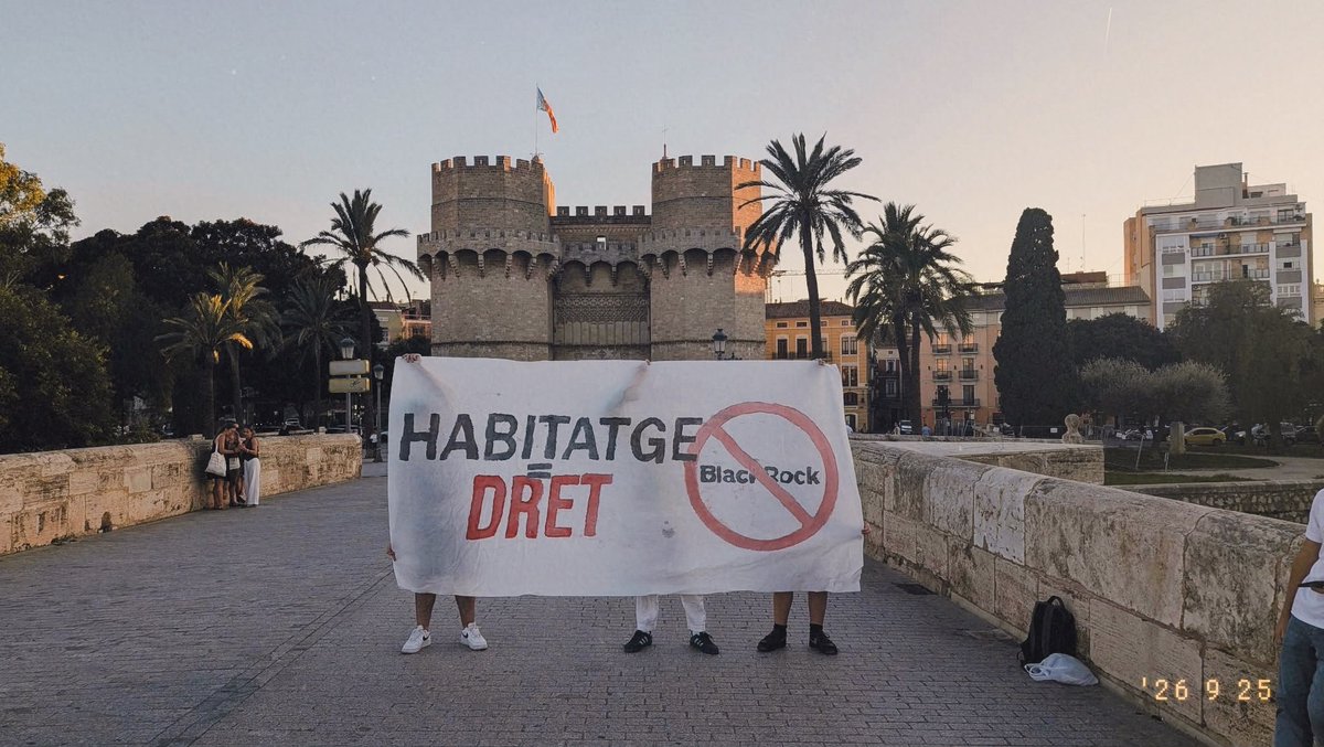 FejonsValencia's tweet photo. HABITATGE = DRET https://t.co/nnher5iPoP