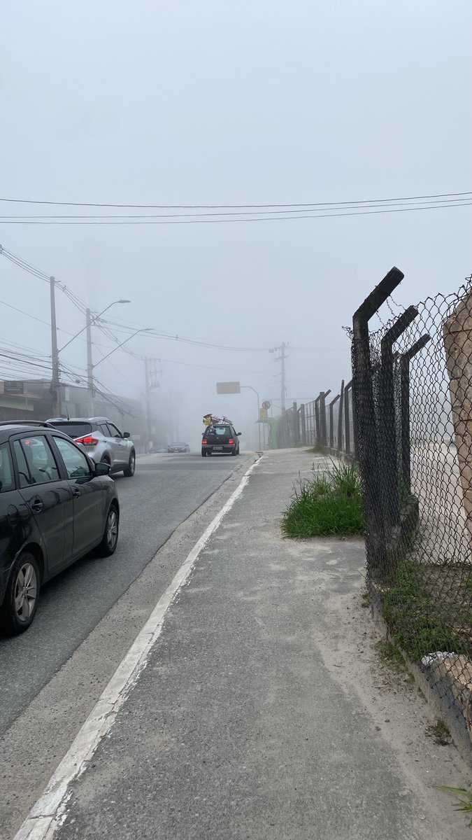 narcoticas2's tweet photo. desculpa a neblina hoje gente acabei carburando dms https://t.co/iGcJY9wAIa