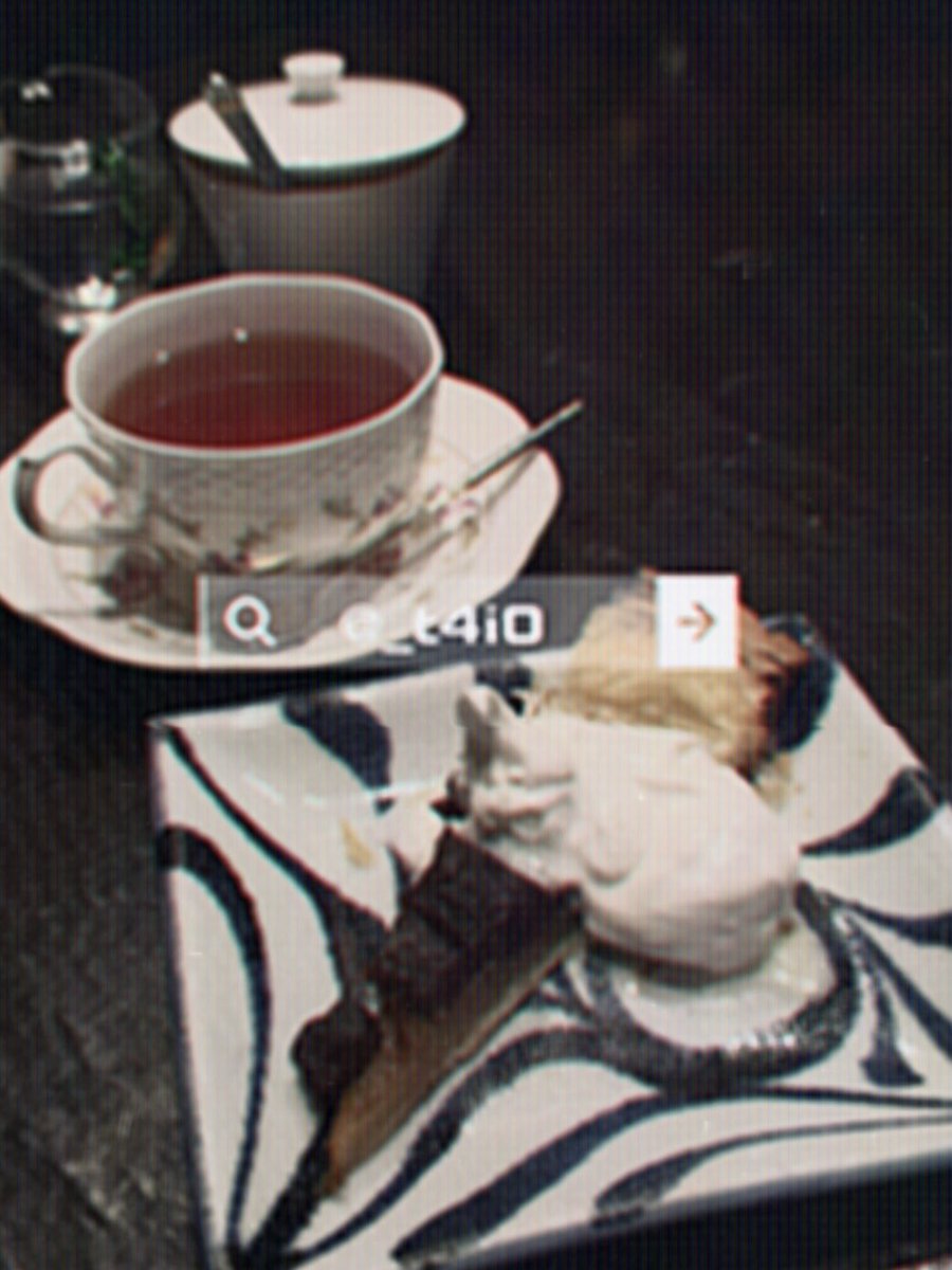 _t4i0's tweet photo. タルトタタンとオレンジティー。40年越えて営業してる老舗の洒落た喫茶店で。マスター70代だそうなのにすごい色んなSNSやってて驚いた、若々しくて意欲のある方なんだわ。タルトタタンのクリームも甘くないさっぱりしたもので食べやすかった、今度はチーズケーキとかハヤシライスも食べたいところ。 https://t.co/ogwHqWMtVj