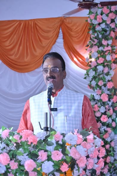 bjp4lokendra's tweet photo. मोहम्मदी, लखीमपुर खीरी
उत्तर प्रदेश रोजगार मिशन के अंतर्गत कृष्णा महाविद्यालय, मोहम्मदी में आयोजित एकदिवसीय विधानसभा स्तरीय रोजगार मेले का फीता काटकर शुभारंभ किया।
#UPRojgarMission #RojgarMela #Mohammadi #LakhimpurKheri #रोजगारमेला 
@BJP4India @narendramodi @AmitShah @NitinNabin https://t.co/UngRgKQsik