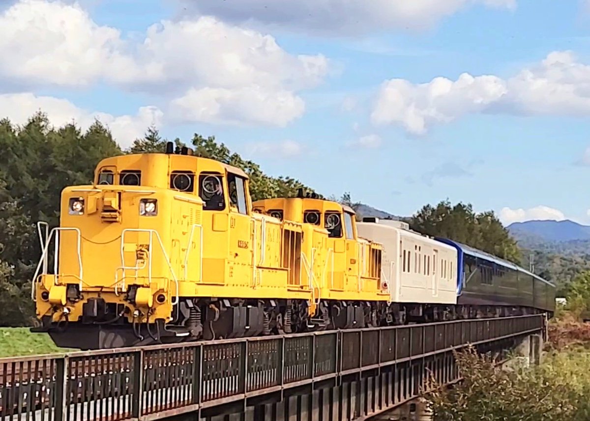 iakPXv9phi46316's tweet photo. 2026・9・26
函館本線・宗谷本線にて
DE15+DE15+マニ50+伊豆急2100系(ロイヤルエクスプレス)
Hokkaido  日本最北端の旅
ラストランを撮れて大満足です。 https://t.co/gEpHMQ3xOK