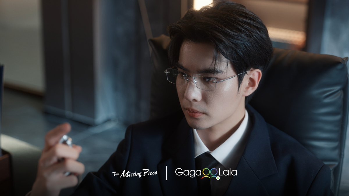 gagaoolala's tweet photo. 📢 𝑷𝑹𝑬𝑴𝑰𝑬𝑹𝑬
🌈 Title: #TheMissingPieceEP7🧩

Is it Ji Mingxuan's guilt? Or is it his gay conscience that's making him look after Shen Mo? We think it's both!

Watch here▶️ https://t.co/lfMRxVgQQy  

🌎 Worldwide (except 🇯🇵🇰🇷)

#貌合神离 https://t.co/CbMbZdnXo5
