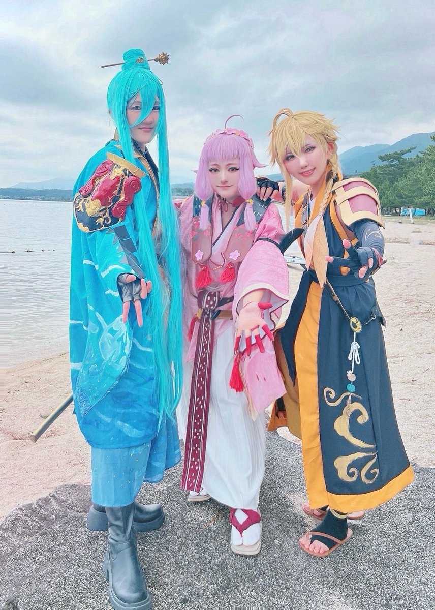 nekoneko_suki77's tweet photo. cos.

先日！念願の琉球宝刀極併せでした🌺

三振り揃うと圧巻！！！可愛いお写真沢山撮ってもらったしお話も楽しかった〜🫰🏻💗 https://t.co/bdUljDkIVn