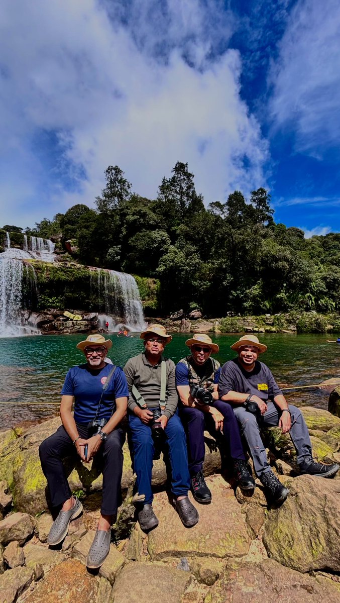 DanStrangsm3c2's tweet photo. Ongoing Meghalaya Expedition
View all comments https://t.co/VZyIGuV1xI