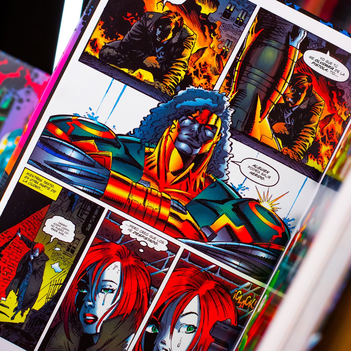 TomosyGrapas's tweet photo. 🔥 NOVEDADES 🔥

@EsMoztros arranca el rescate de CYBERFORCE 💥 Vuelve en dos tomos este clásico de Marc Silvestri, que sigue a un grupo de mutantes renegados y mejorados cibernéticamente 📚

No te quedes sin el! 👇👇👇
https://t.co/o6J0X9sIxg https://t.co/zqXLGKjA8e