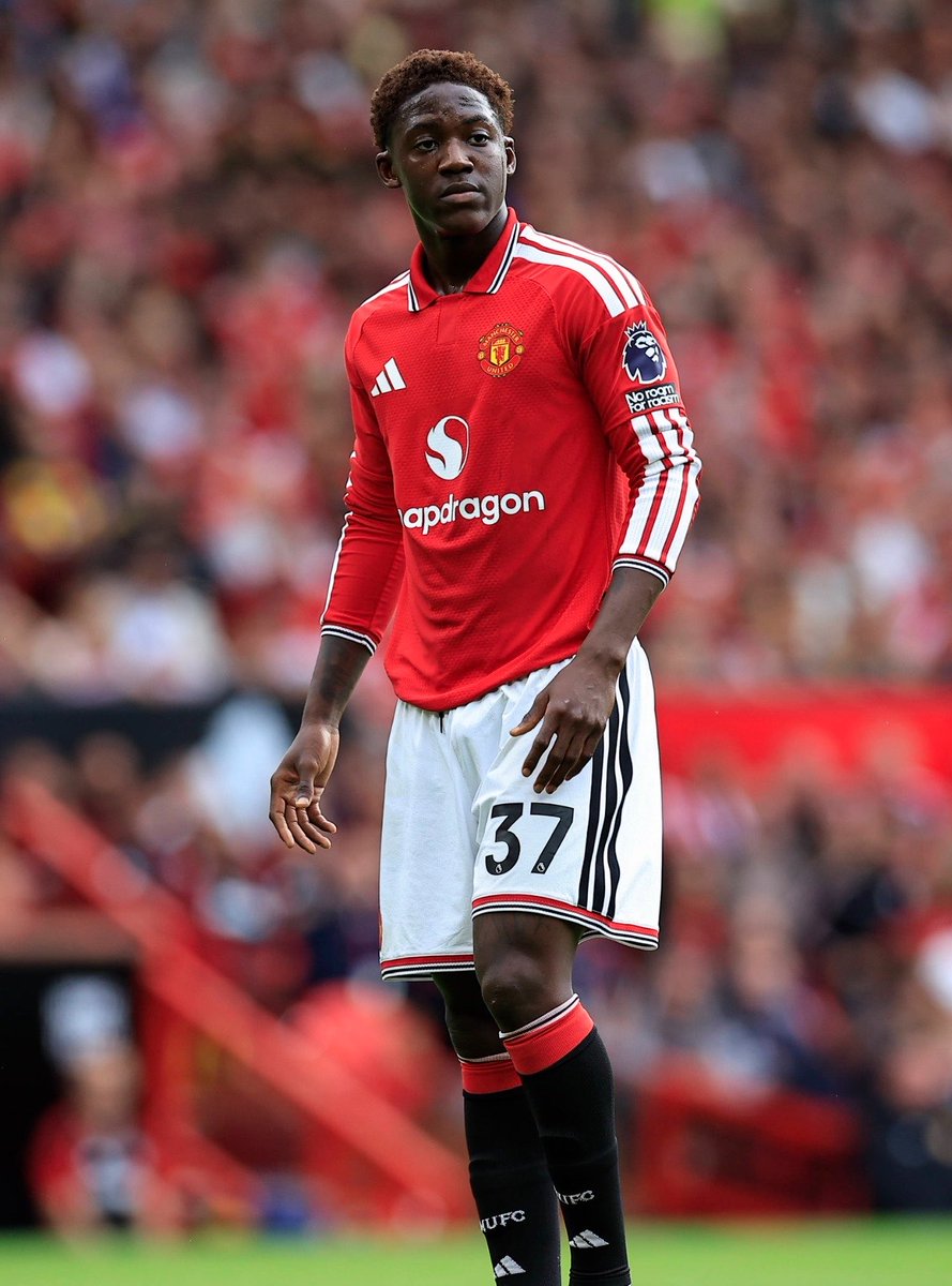 centredevils's tweet photo. 🚨🚨| OFFICIAL: Kobbie Mainoo is Manchester United’s Player of the Month for September. ✨🌟 https://t.co/86Y6mB0uRk
