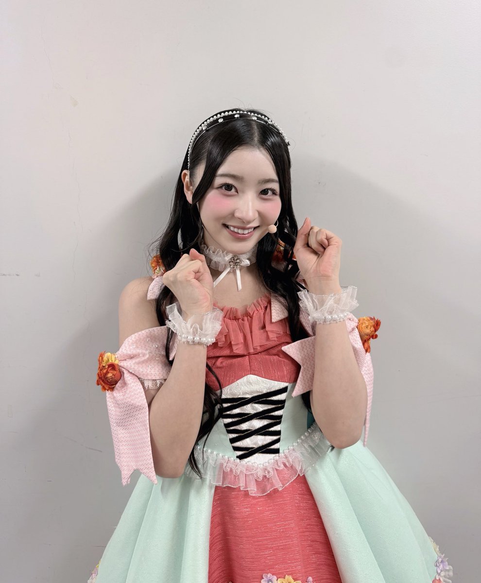 julia_an115's tweet photo. ちょうど4年前の今日
プロジェクトがスタートしました。

本当に本当に応援してくださる全ての皆さんのおかげで今年も公演をお届けできたこととても嬉しく思います。

皆さんからのスクミュへの愛もたくさん伝わってます！！

今年もユキノちゃんとして生きられたこと改めて幸せな気持ちでいっぱいです♡

来年の1月にはスクミュ初の単独ライブイベント「DREAM LIVE」の開催も決定しています！！

これからも #スクールアイドルミュージカル の応援をよろしくお願いします❤️‍🔥

#スクミュ #lovelive