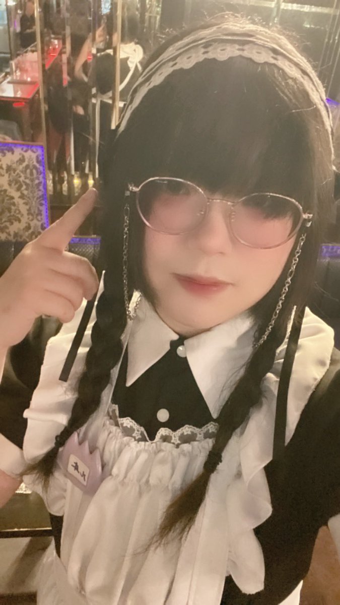 drd___Louis's tweet photo. ルヰおきゅいんしております🍷🍷本日ワイン会です私はローストビーフ🍖🍖持ってきました皆様お待ちしております🙇‍♀️🙇‍♀️ https://t.co/4aBOnPSILx