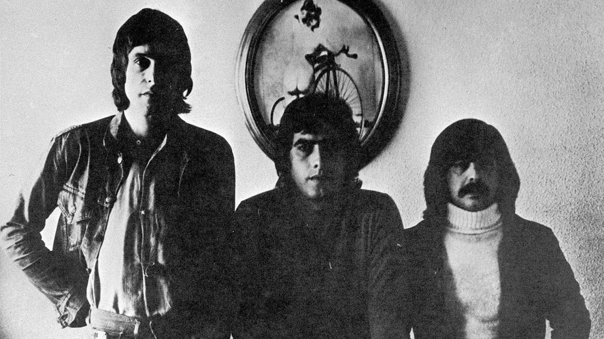 rtve's tweet photo. Muere a los 81 años Eduardo Rodríguez Rodway, último superviviente del mítico grupo Triana.

🔸Desarrollaron una propuesta que fusionaba el rock progresivo con elementos del flamenco y la música andaluza.

https://t.co/sLocrZwjiO https://t.co/Im9Jha79Xd