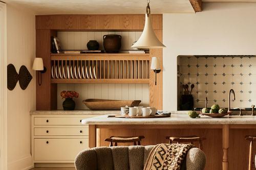 IracemaRealtor's tweet photo. When a blank wall presents itself, designers have found plenty of creative solutions for getting the most of every inch of wall space. https://t.co/whfzfssjV9 https://t.co/gY0XIUbjzz