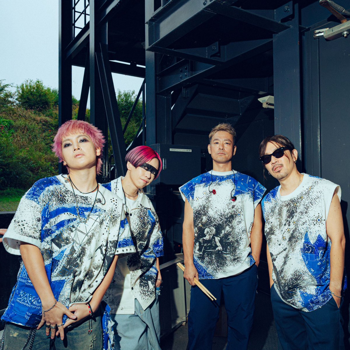 SPYAIRSTAFF's tweet photo. ◤￣￣￣￣￣￣￣￣￣￣￣
    SPYAIR JAPAN TOUR
      2026-2027 -EP.01-
              開催決定
＿＿＿＿＿＿＿＿＿＿＿＿◢

12.5(土) 大阪 なんばHatch
12.9(水) 名古屋 DAIAMOND HALL
12.12(土)福岡 DRUM LOGOS
12.22(火)東京 EX THEATER ROPPONGI
(チケット詳細は続報お待ちください)
https://t.co/kBDfoPH0d7

#SPYAIR