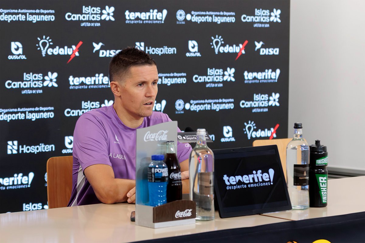 TodoGolesRadio's tweet photo. 🏀 Jaka Lakovic, @CB1939Canarias

🗣️ "Este equipo tiene que mantener las buenas cualidades que siempre ha tenido"

🗣️"Queremos dar un punto más, tanto detrás como para intentar correr un poco más, pero con un buen equilibrio"

🗣️"@casademontBZ se ha reforzado muy bien" https://t.co/ZEO3EXV9v8
