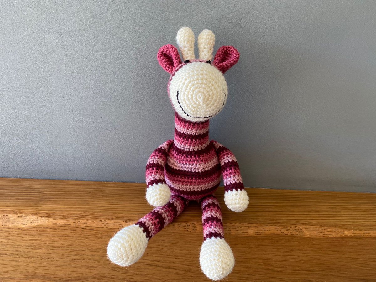 Tanyawarren's tweet photo. Sweet stripy giraffe would love cuddles π Could you give her a new home?
https://t.co/Ey2xsv5dhc
#CraftBizParty #firsttmaster #UKMakers #MHHSBD https://t.co/VASLLZ8pDb
