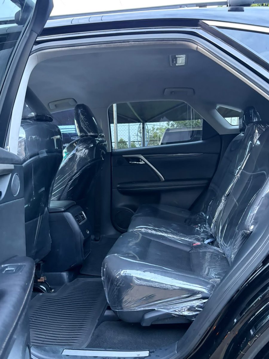 XcessCars's tweet photo. URGENT SALES ‼️ ‼️ ‼️ 
FOREIGN USED 🇺🇸🇺🇸🇺🇸
2016 LEXUS RX350 2016 
ACCIDENT FREE
LOW MILEAGE 
JULY ENTRY 2026
FOLDING MIRRORS
20 INCHES ALLOYS
BLACK ON BLACK
ROOF CARRIER
LOCATION IS LAGOS MAINLAND 
35m CARRY GO✌️ https://t.co/VsnX78XjmV