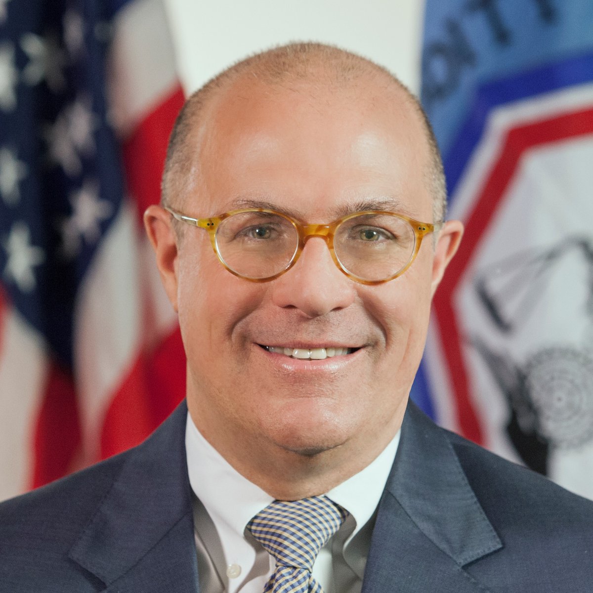 CoinMarketCap's tweet photo. LATEST: 🇺🇸 Former CFTC Chair Chris Giancarlo told Paul Barron he thinks "CLARITY is dead in this Congress," leaving Michael Selig and Paul Atkins to write the rules on crypto. https://t.co/TgYxkThC7h