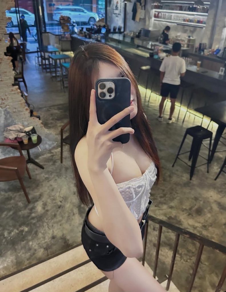 ConsueloVadd's tweet photo. เป็นไอเทมที่ช่วยชีวิต วันไหนผมไม่เป็นใจก็หยิบมาจัดทรงแป๊บเดียว ใช้ง่ายกว่าที่
คิดและไม่ต้องนั่งทำผมนาน ๆ พอผมเป็นทรง
………
แล้วรู้สึกว่าลุคโดยรวมดูเรียบร้อยขึ้นเยอะเลย 

🆔️   ww-2000

https://t.co/1PYK9LlCky

#รับงานพัทยาใต้ #รับงานหาดจอมเทียน 
พัทยาใต้ พัทยาเหนือ พัทยากลาง https://t.co/iU91L9NlZ2