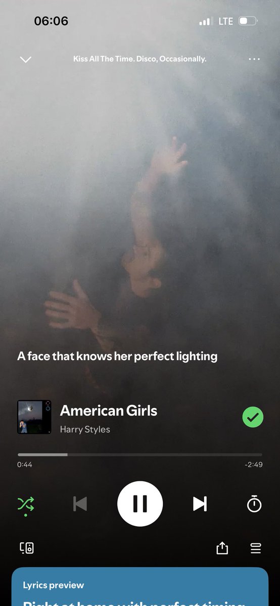 _saraebutler's tweet photo. Somewhere in the world, I know another Harrie is listening to the same song right now. #harrystyles #americagirls https://t.co/AuyY7b8od0