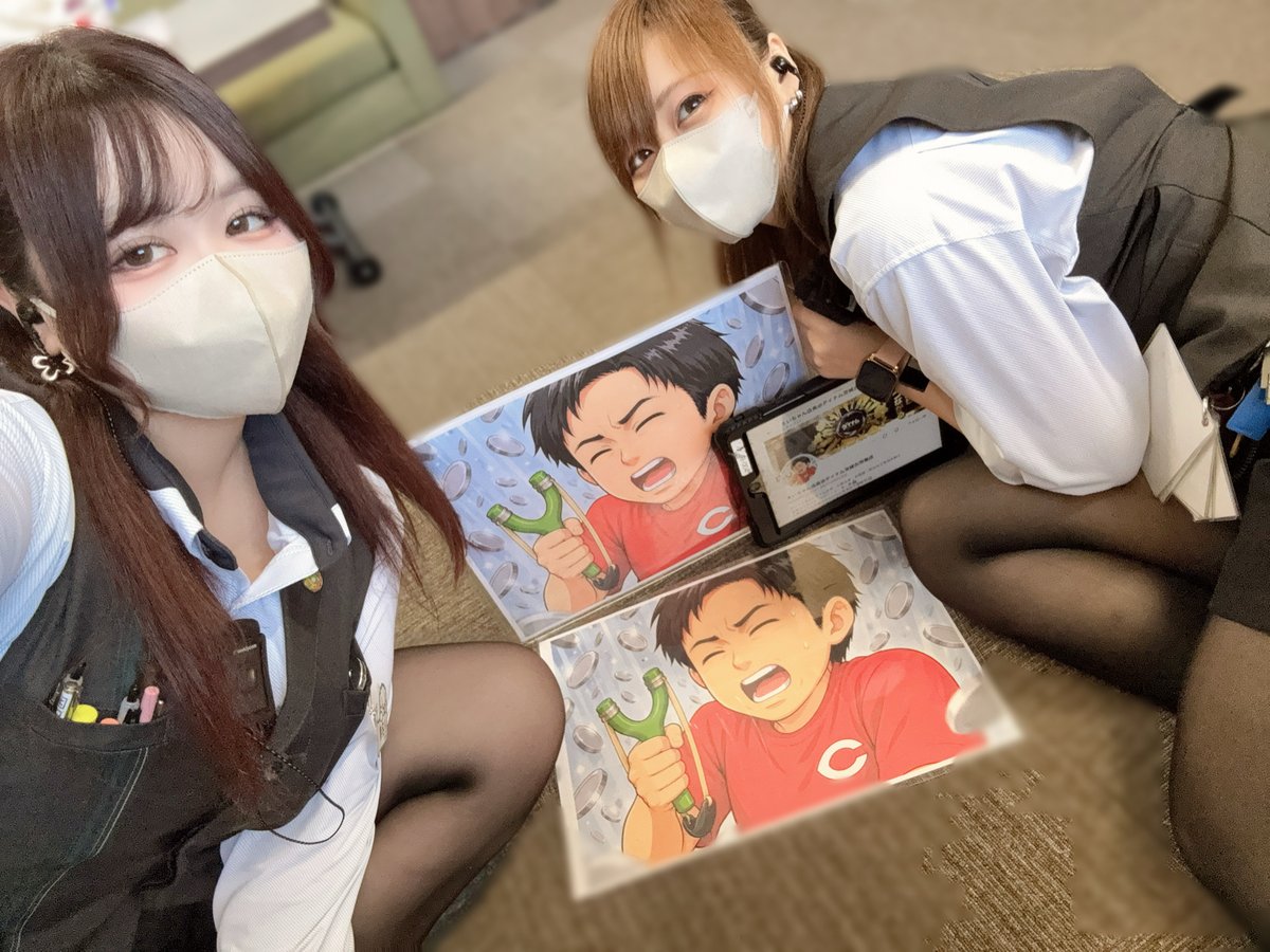 dynam_e_chan's tweet photo. 担当していた矢吹店へ、最後のご挨拶に。

矢吹ガールズから応援の写真までいただきました📸
これは頑張るしかない🔥

矢吹のみんな、ありがとう！
これからも応援よろしくお願いします✨

＃ダイナム https://t.co/7WEIRCxM5s