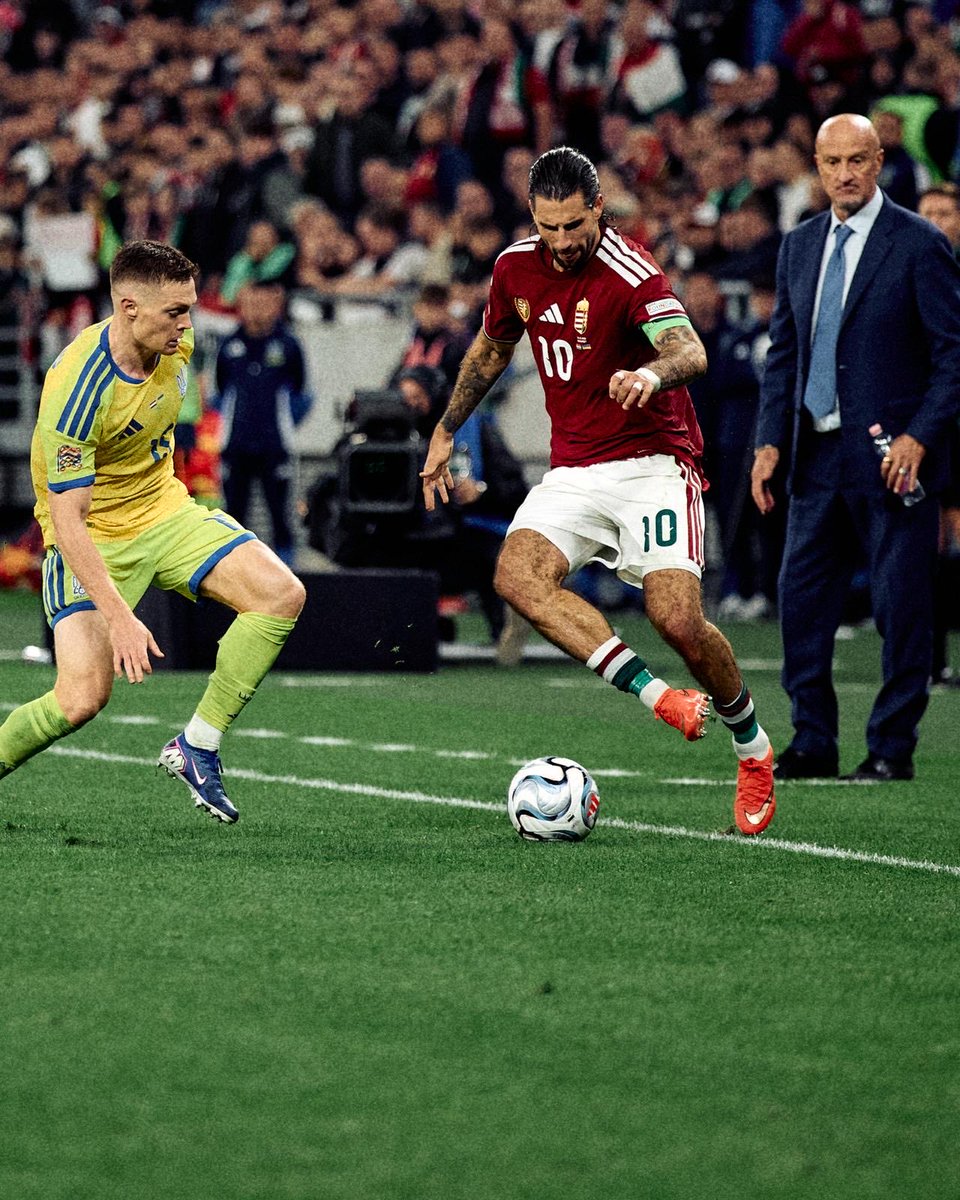 _SZD10's tweet photo. Ilyen a futball, de sok mindenre építhetünk. Emelt fővel megyünk tovább! 🇭🇺 https://t.co/dbgWfwOnbl