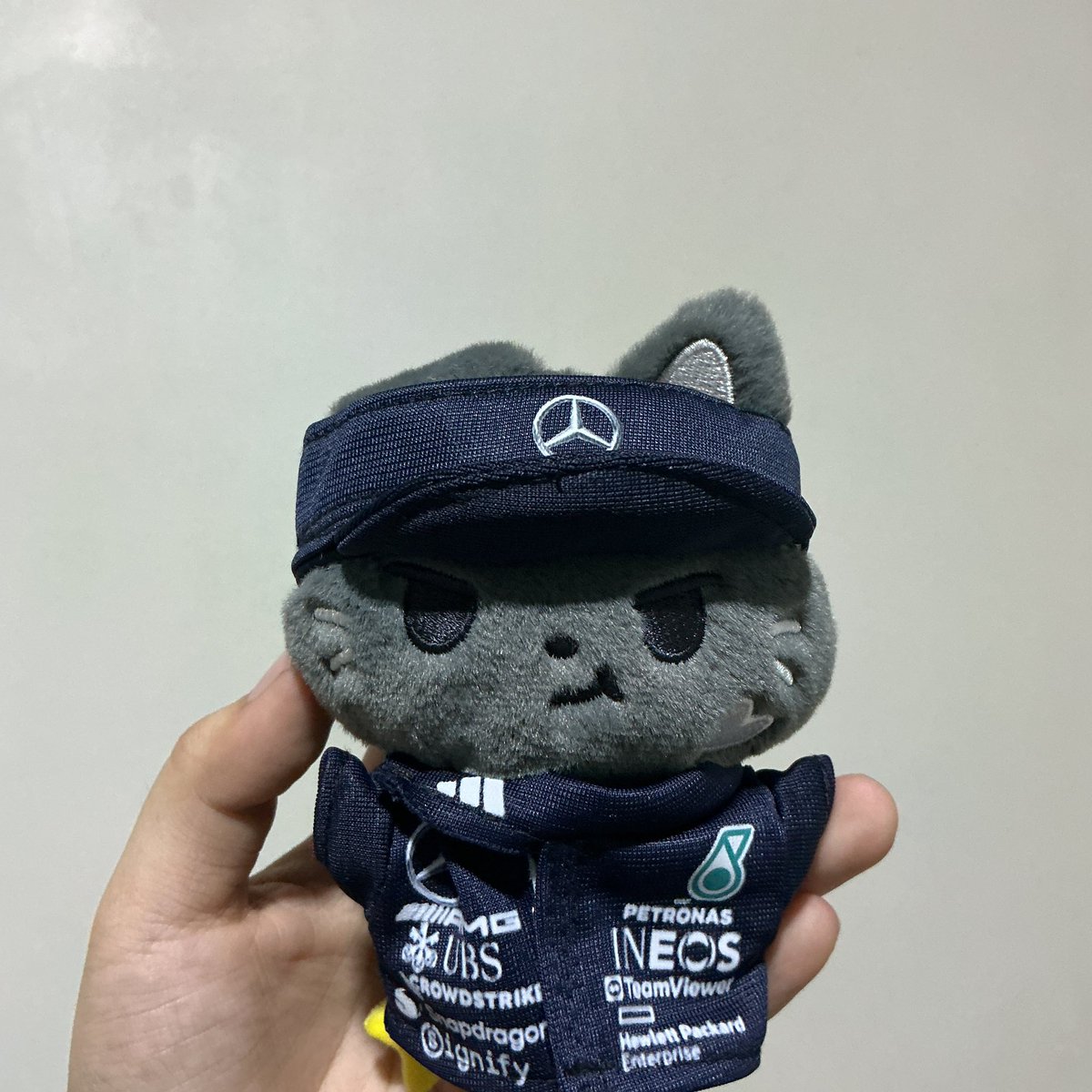 parkjongz's tweet photo. noxstar and his new merc tracksuit!!! we’re manifesting george p1 today 🤲🏼 https://t.co/Xb3GxM5o0b