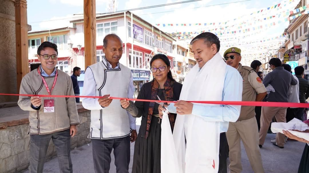 LadakhTimes's tweet photo. As part of #LadakhFestival2026, Commissioner/Secretary Finance, UT Ladakh, Shri Tsewang Tharchin, inaugurated the Handicrafts, Handlooms, Local Cuisine &amp; Chang-Khang Exhibition at Leh Market, showcasing Ladakh’s rich cultural heritage and local craftsmanship.

#Ladakh #Leh https://t.co/c2issTd6x8