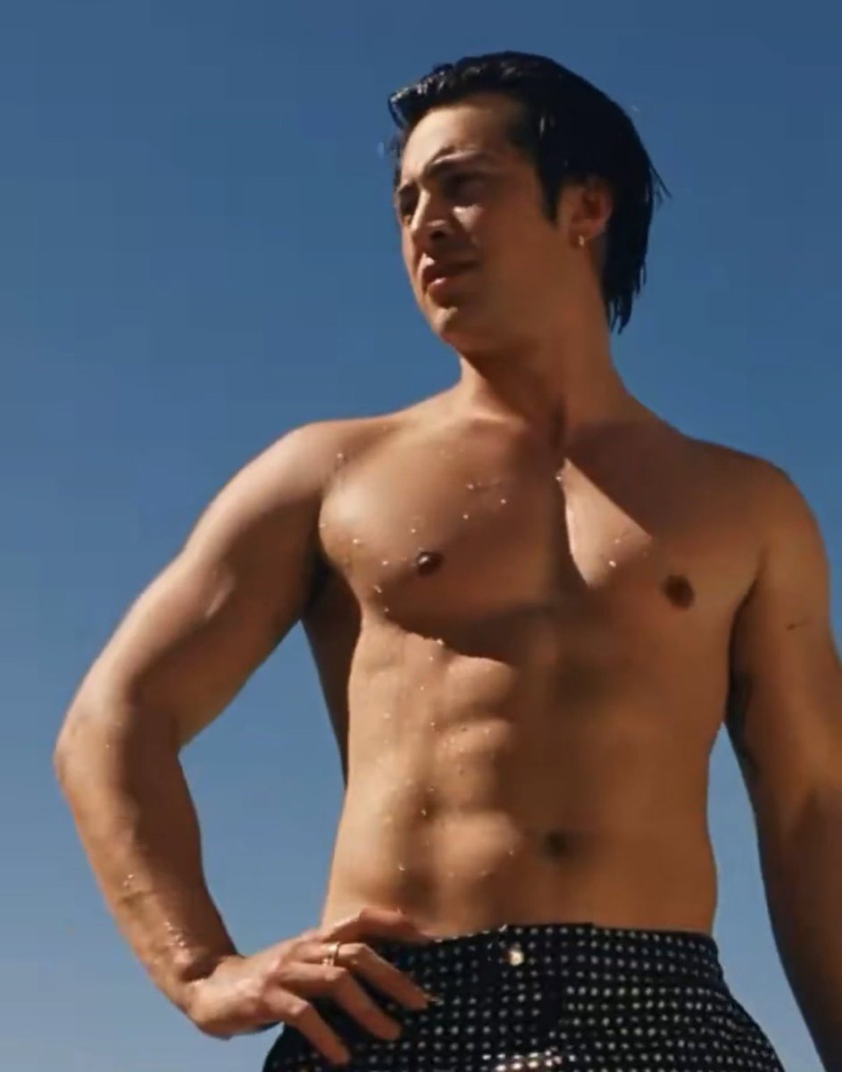 hudsonsshanes's tweet photo. refocusing on hudtits https://t.co/Y5goF8opGP