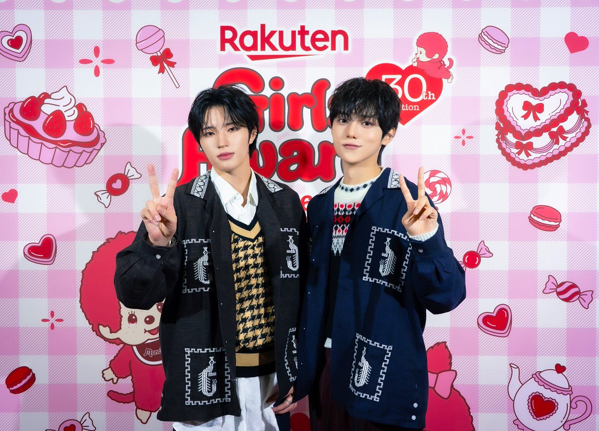 aen_offcl_jp's tweet photo. [📸]
2026.09.26のAENの瞬間

Rakuten GirlsAward 2026 AUTUMN/WINTER

僕たちの初ランウェイ
いかがでしたか…🫣？

初めての経験でドキドキでしたが
素敵な衣装でランウェイを歩けて光栄でした🌟

#AEN #エイエン #에이엔
#KYUHYUN #HARUTO
#ガルアワ2026AW #ガルアワ
#GRAPEFRUITMOON
@sGRAPEFRUITMOON