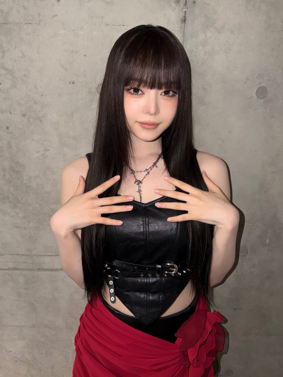 cosmosy_xm's tweet photo. 💙[himesha]
北海道のみなさん〜‼
初めまして‼ ヒメシャです‼🩵✨
配信で見てくださった方もいるかな…？👀✨
皆さんが私たちのパフォーマンスを楽しんでくれていたら嬉しいです‼
初の北海道‼🗾✨ 最高の思い出になりました〜‼
ありがとうございました✨

💛[de_hana]
SBI MUSIC CIRCUS HOKKAIDOありがとうございました(>ᴗ<)♡
今回初ドームパフォーマンス、
 初MCということで緊張もしましたが皆さんの声援で元気を貰って楽しくパフォーマンスできました！
 ありがとうございました💕
こんな大きな舞台に立てた事もMCをさせていただけたこともすごくすごく光栄ですし、
 一生の思い出です！♡今日でコスモシーを知ってくださった皆さん！是非SNS覗きに来てくださいね😽
eye=syが見に来てくれて、日本で久しぶりにパフォーマンスができてすごく嬉しかったよ߹ᯅ߹♡
また日本ですぐ会えるといいな💭
北海道最高です！みんな大好きー！🥺

🩷[kamión]
北海道での初ステージ、そしてMCカミオンはどうでしたか~?🥹🤍✨
1日があっという間で本当に幸せで楽しかったです...🐹💕💕
今日で少しでもcosmosyを知って興味を持ってくださった方はsnsもチェックして私たちをもっと知って下さいネ!!:)☆
また日本に帰ってくるね!!大好きです🫶🏻

💚[a’mei]
今回初めて北海道とドームでのパフォーマンスでした💕とっても楽しかったし、
 素敵な舞台でパフォーマンスができて光栄でした🌟
 応援してくれたeye=syのみんなありがとう❤️
 今日初めてコスモシーを知ってくれた皆さん、
 これからコスモシーの沼にハマってeye=syの仲間入りしてくれたら嬉しいです🩵💛🩷💚
またお会いできるように頑張るので応援よろしくお願いします🪐