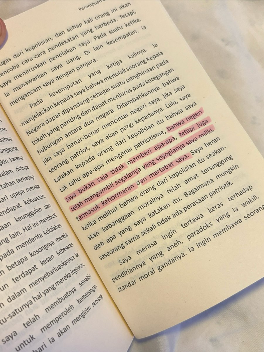 TarenEmbreirr's tweet photo. This is part 2 of me sharing a few lines from a book I’ve been reading lately. By the time I shared this, I had already started another book on a similar topic. If you enjoy feminist fiction, I highly recommend this one. Its female characters are https://t.co/xLSPrtsb1t