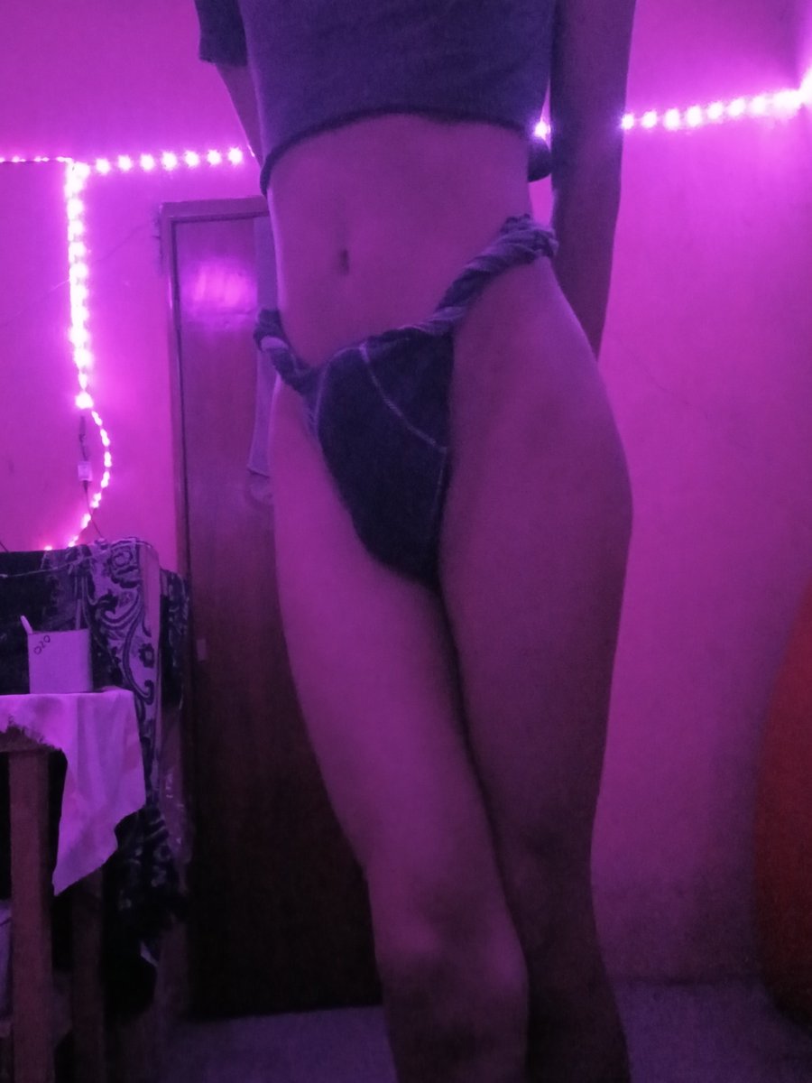 thegummy453's tweet photo. Omg el femboy necesita que lo apapachen y le den mímitos #femboy #furry #hot #cuenta #fembi #culo #horny https://t.co/m8BpnP0nAA