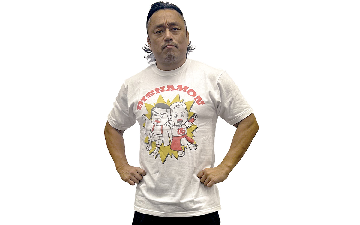 njpw1972's tweet photo. ぴょんすけイラストを新規描き下ろし！

『後藤洋央紀＆YOSHI-HASHI「BISHAPYON」Tシャツ＆ミニトートバッグセット』
https://t.co/HpCVdDj22V

ご注文受付は「本日21：59」まで！

#トーショピ

詳細　https://t.co/pOLzYTRqbu
配信URL　https://t.co/U47Wq6jIsA
対象商品　https://t.co/x7fNAdJX96 https://t.co/6qsoNP97r9