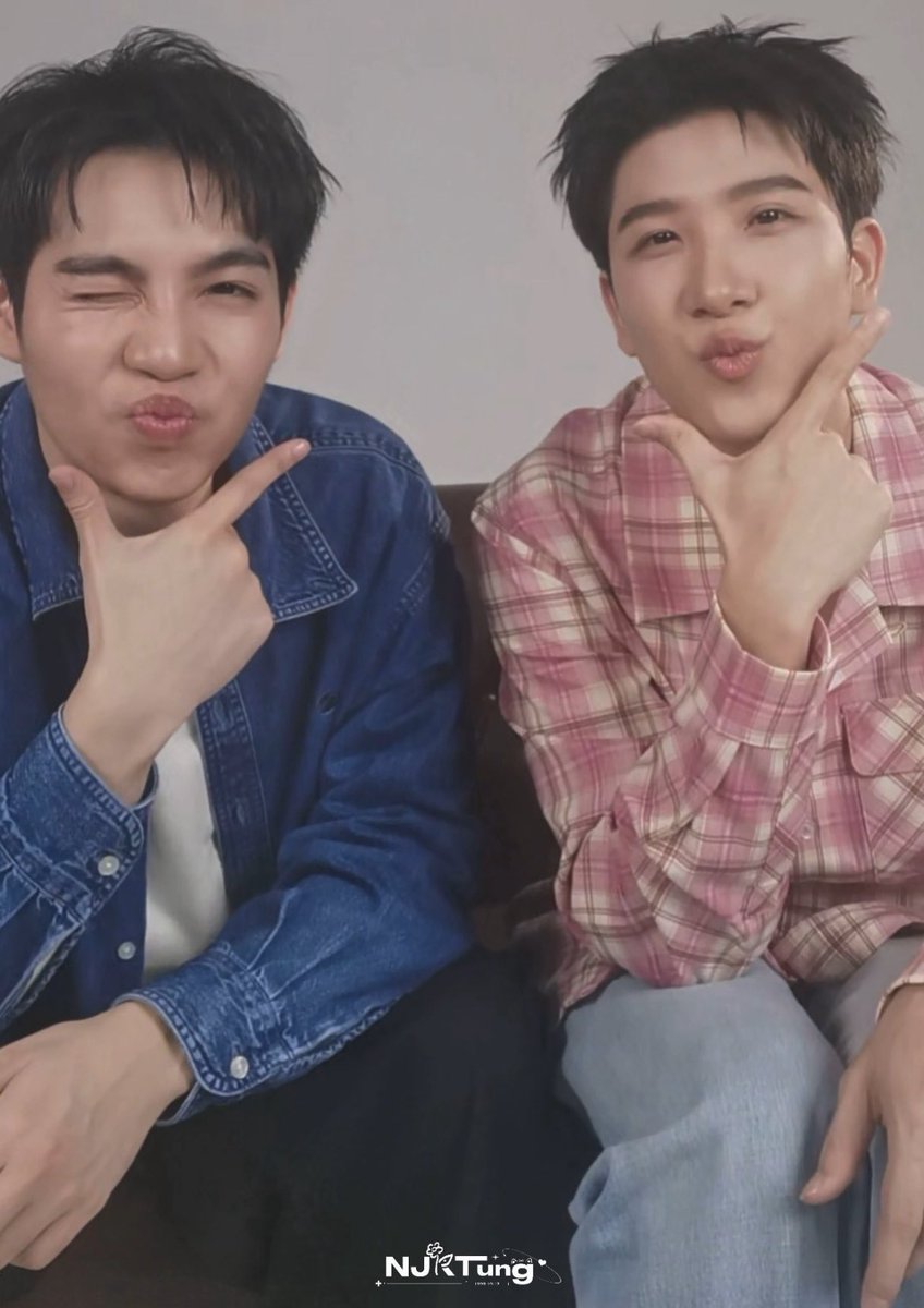 dylaniyt's tweet photo. THEM                    THEIR VIBES💙🩷 https://t.co/xEvNQSjMIl