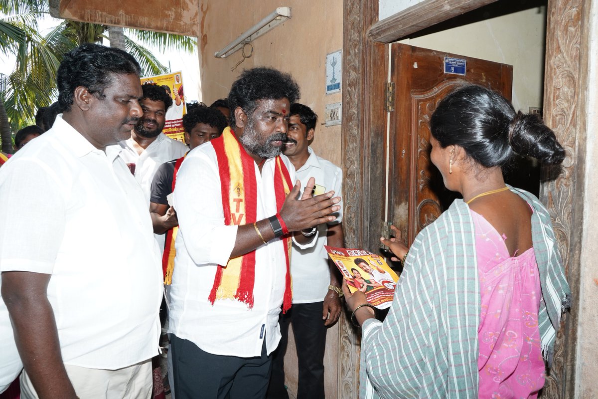 EcrPSaravanann's tweet photo. இன்று 
மதுராந்தகம் சட்டமன்றத் தொகுதி இடைத்தேர்தலில் தமிழக வெற்றி கழகத்தின் வெற்றி வேட்பாளர் திருமதி மரகதம் குமரவேல் அவர்களை ஆதரித்து மதுராந்தகம் மத்திய ஒன்றியம் படாளம் ஊராட்சி மக்களிடம்
வெற்றி வாக்குகளை சேகரிக்க https://t.co/qqyoYgiIab