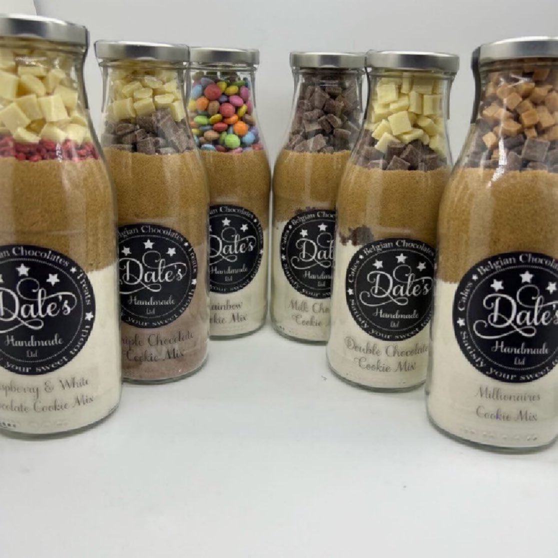 AquaDesignGroup's tweet photo. Mix up some fun for the family! Discover cake mixes from #SBS #KingOf winner @daleshandmade 😊 #Baking #Cakes #UKGiftHour #UKGiftAM https://t.co/rv6NQ5ermm