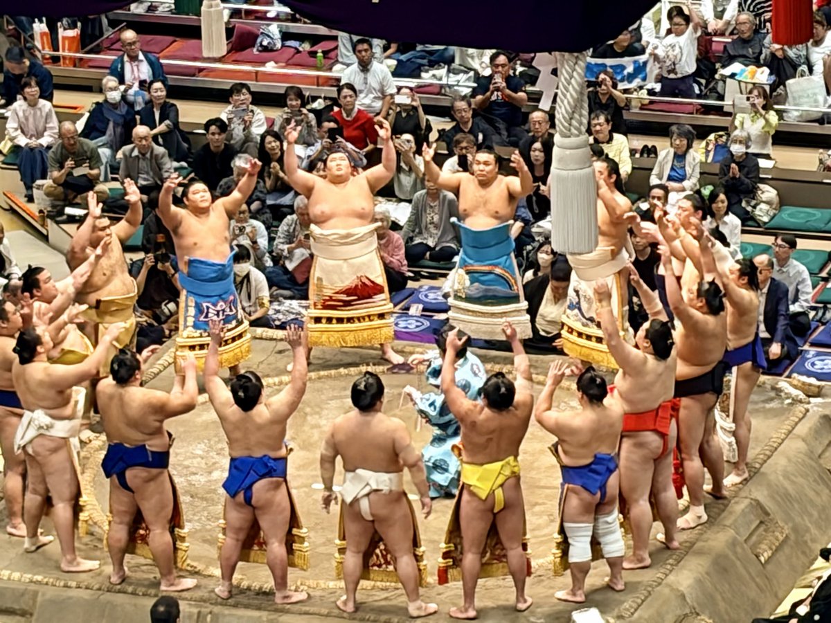 takurie's tweet photo. 今日はラグビーお休み

お相撲な1日
楽しかった〜

また行こうっと

#大相撲 
#国技館 https://t.co/5CLyeykklk