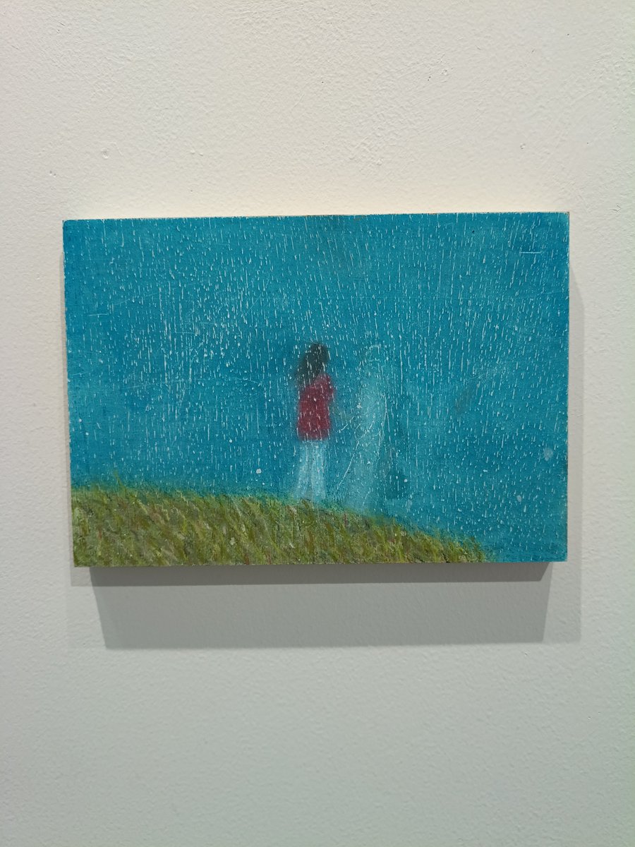 grapeyouth's tweet photo. 観るだけのアートと買えるアート、後者の比重がどんどん高くなっている、絵肌を間近でまじまじと眺め尽くしたい願望、いついかなる時も感動できる日常の必要性が高まっている https://t.co/GjYSIh6KMu