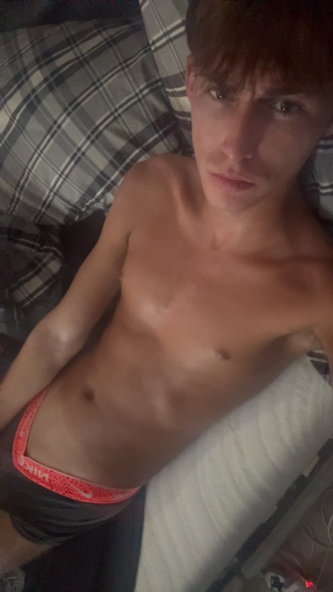 kaydentwink's tweet photo. Come find out what I’m really like😈 https://t.co/kCYeu2bFxk