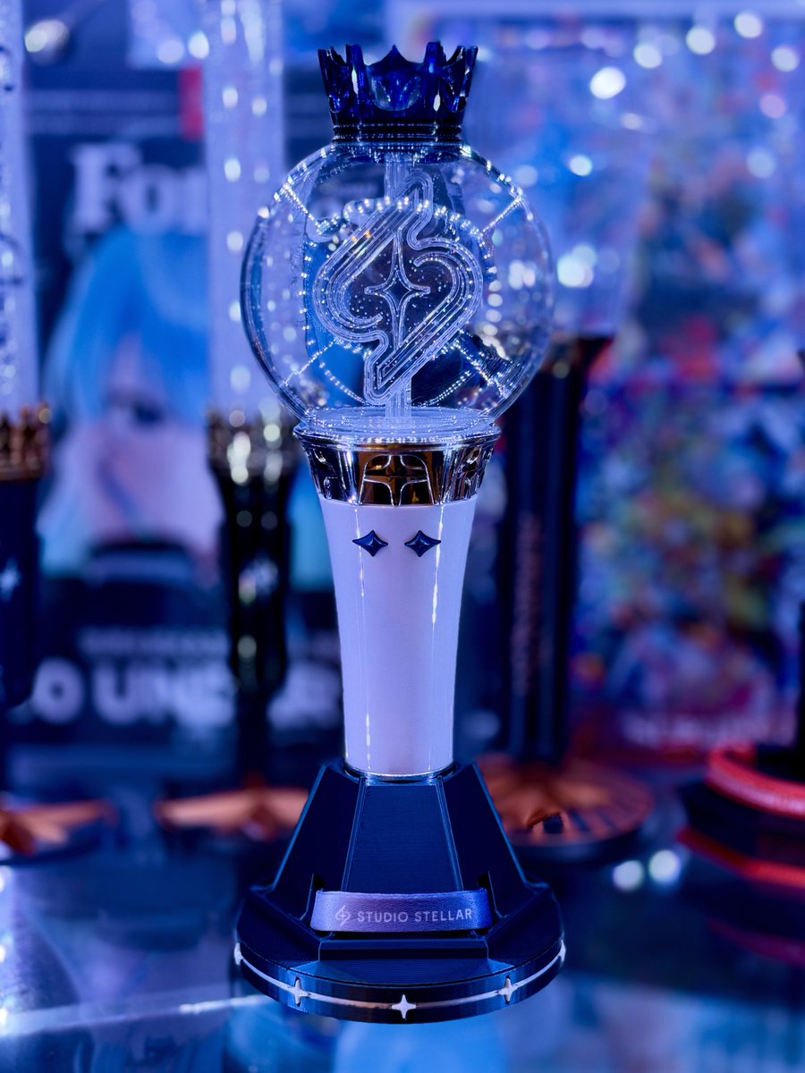 ray_rex_3d's tweet photo. Once Upon a Stellar 城モチーフのペンライトスタンド作りました！

ストラップ収納機構を進化させつつ、
ペンライトが引き立つように装飾は控えめ&amp;シンプルなデザインにしています！

気になった方はこちら！
↓↓↓
https://t.co/Nve1W6pEmZ

#星街すいせい #かけめぐるほしまち https://t.co/arGLzgsk6f