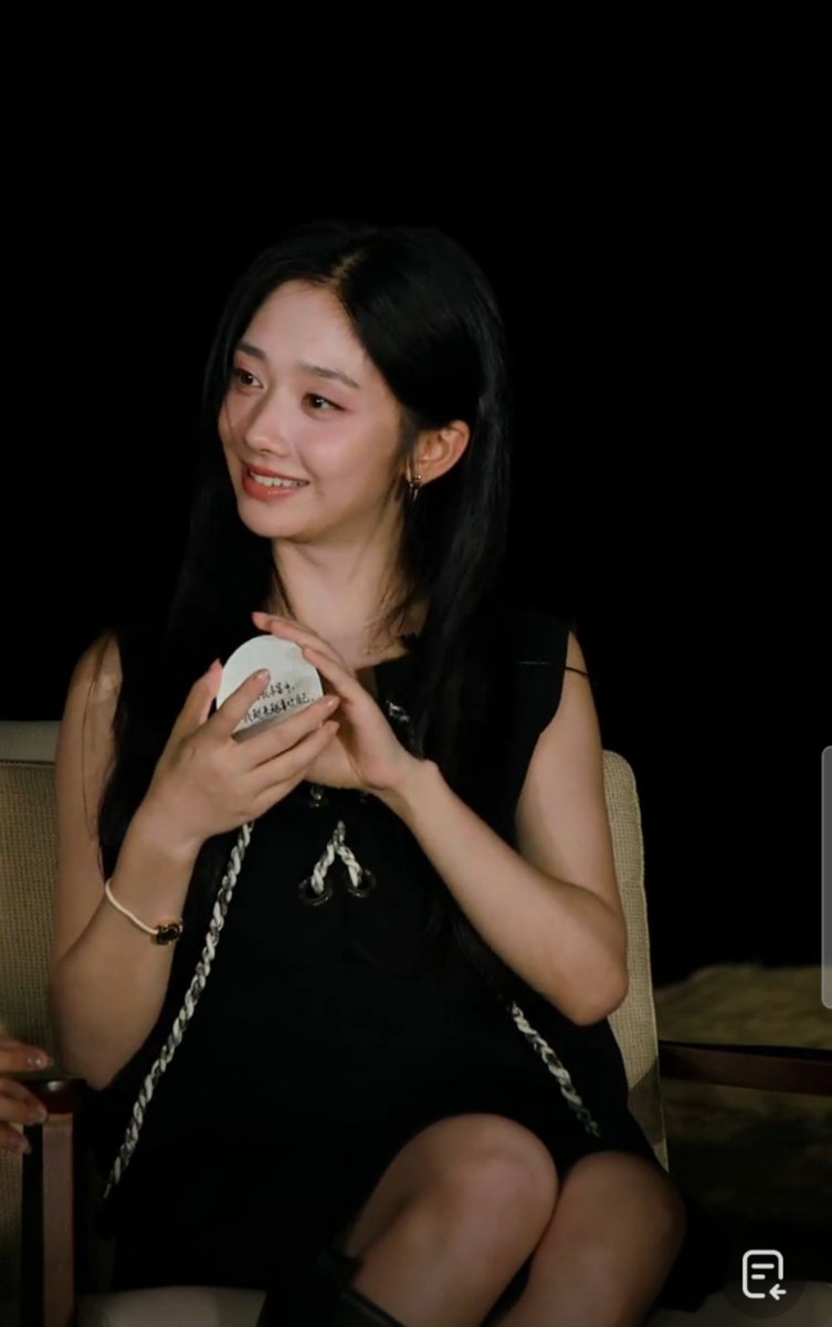 wylubox's tweet photo. stars in her eyes 🥹✨️
#WangYinglu #王影璐 https://t.co/Bd7hGqPGi5