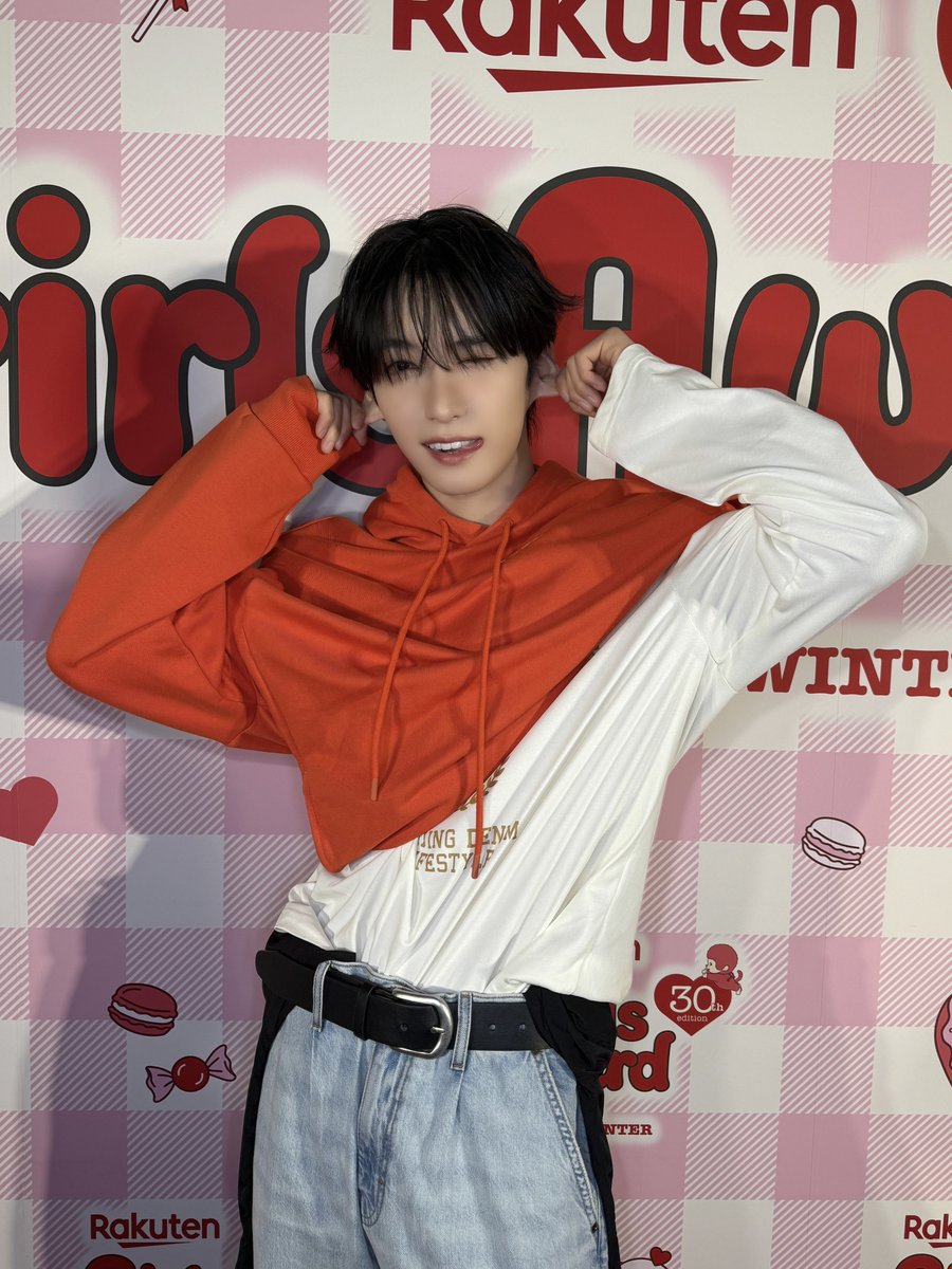 KO1KEYZofficial's tweet photo. [📸] 260926

『Rakuten GirlsAward 2026 A/W』
#KO1KEYZ からRYOGAとSIYOUNGが
ランウェイを初披露しました⚽️⚡️

2人ともお疲れ様でした👏👏👏👏👏👏👏👏👏👏

RYOGAコメント⚽️
今回KO1KEYZとして初めてランウェイを歩かせていただき、ありがとうございました！
これからも僕たち12人精進してまいりますので、引き続き応援よろしくお願いします！🤟

SIYOUNGコメント⚡️
僕たちKO1KEYZに貴重な機会をくださってありがとうございました！🤟
またGirlsAwardで皆さんにお会いできるように頑張ります！

@GirlsAward
#ガルアワ2026AW #ガルアワ
#KO1KEYZ