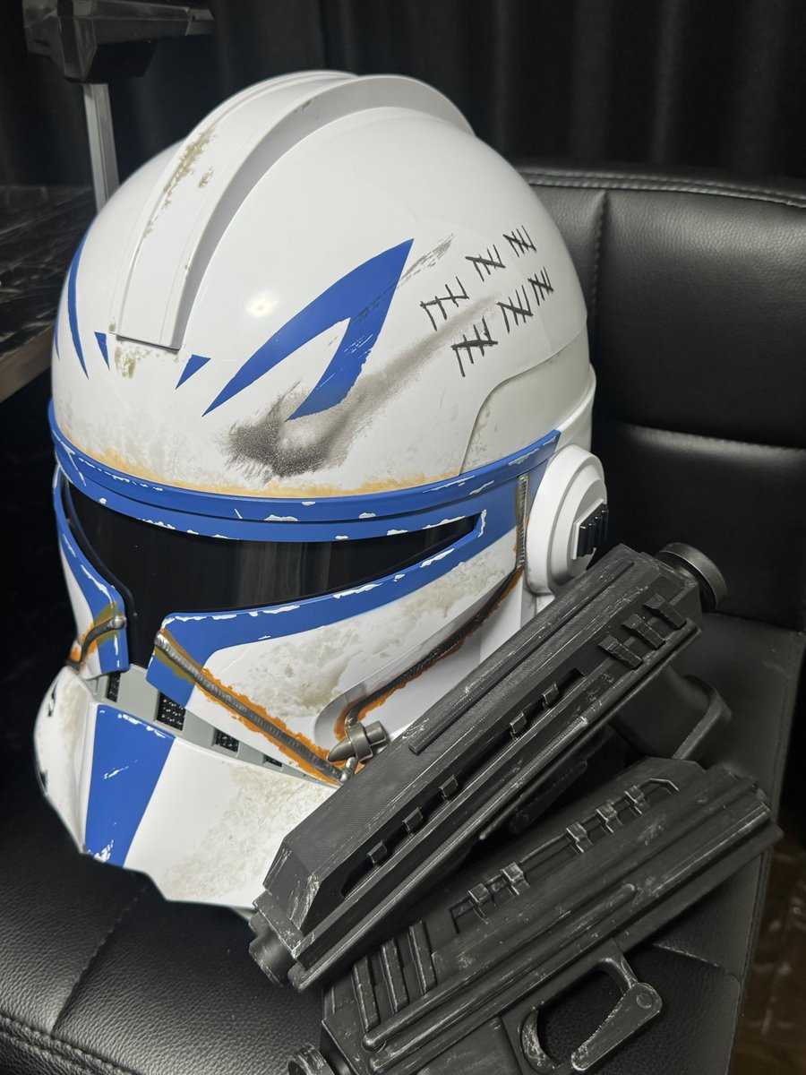 dunkelzerstoren's tweet photo. 俺の名はレックス
呼ぶときはサーかキャプテンをつけろ

※「Sir.Yes sir!」って言ってくれると嬉しい😊 https://t.co/rbjo4u2YLL