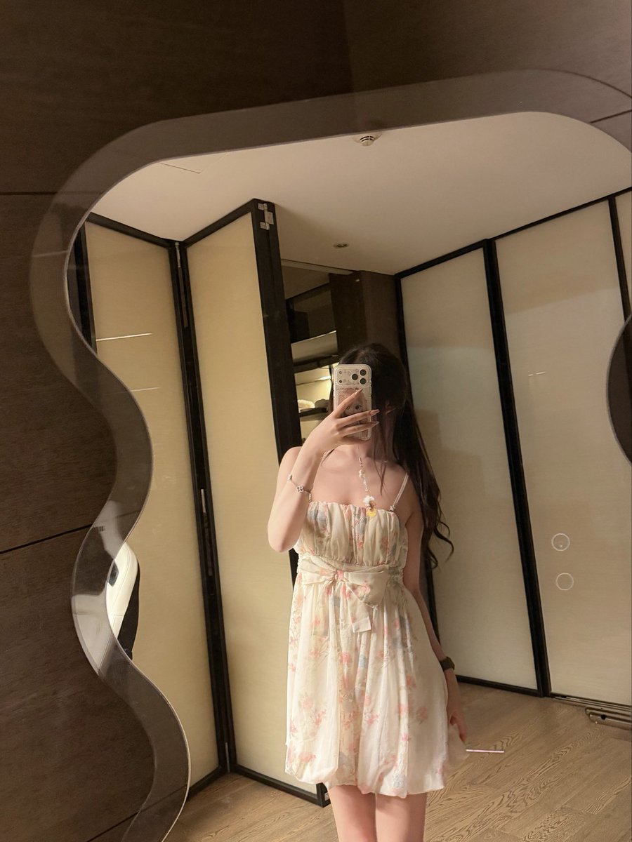Rou07_'s tweet photo. 我操你居然还有父母，你不是说你只有我吗？ https://t.co/WarMMZ6MmX