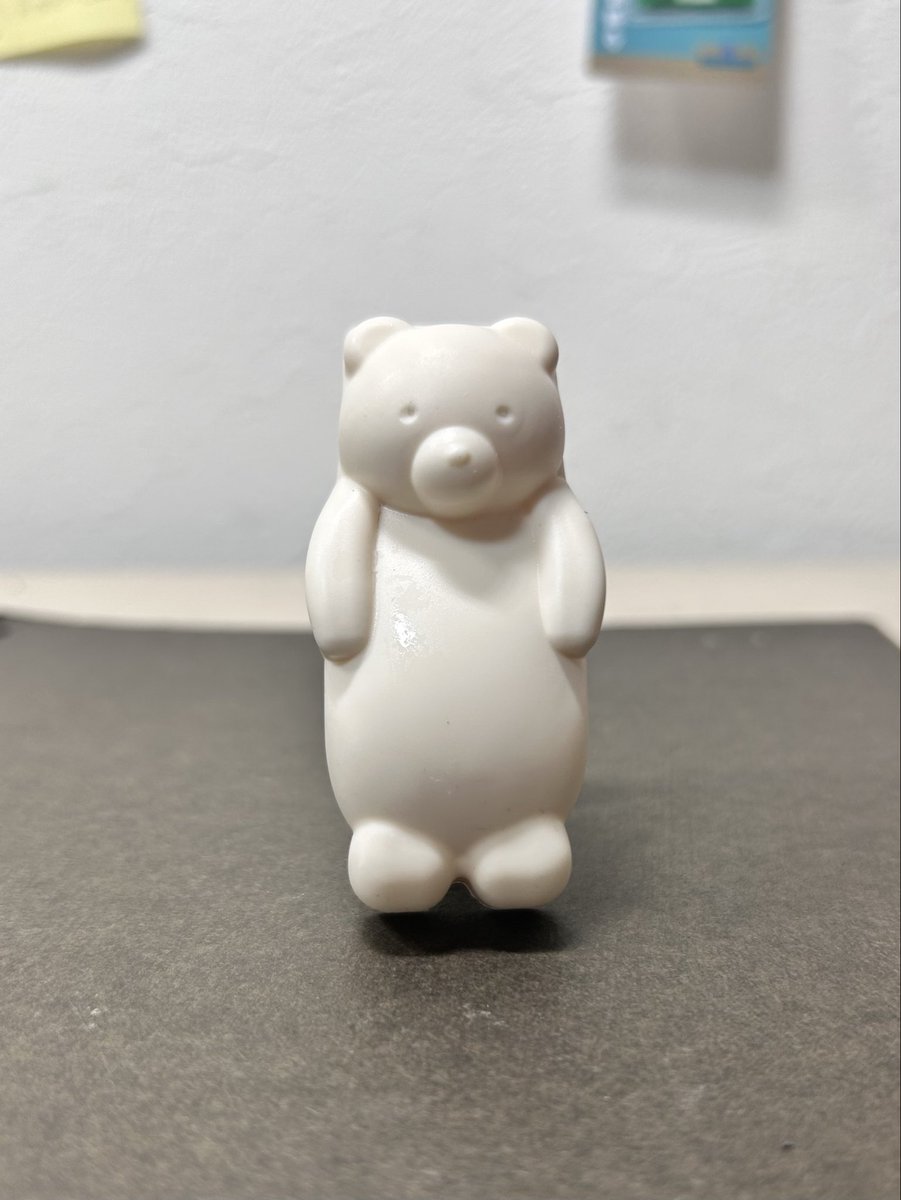 mimikaannn's tweet photo. 百均に売ってたこれクマ二郎さんすぎない？？？ https://t.co/Ej1cy1OXW9
