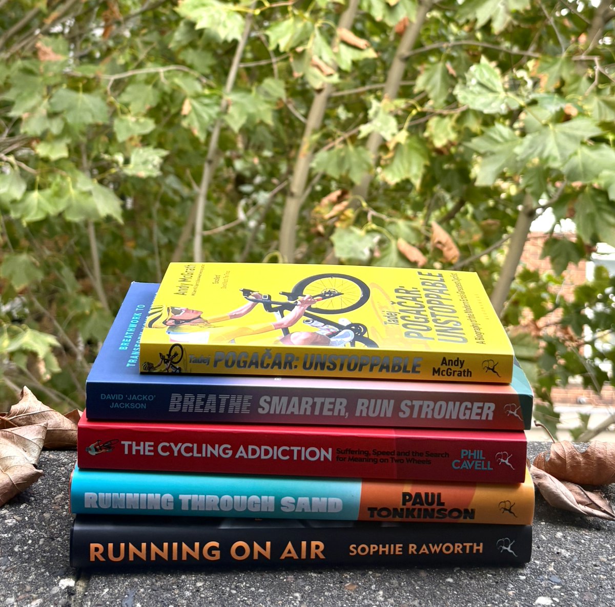 BloomsburySport's tweet photo. 🍂 First week of autumn meets Move More September 🏃

As the evenings start to get darker and the days (a little) cooler, it can be tempting to go into full hibernation mode.

Here are some of our favourite sport books to keep you inspired to keep moving this Move More September. https://t.co/yc50mmplg5