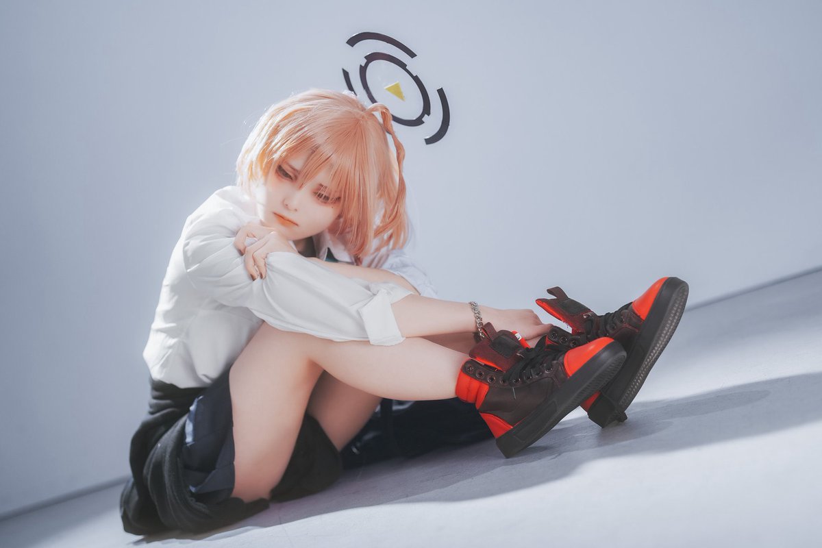 yokushi_yokushi's tweet photo. “リーダー”
#BlueArchiveCosplay https://t.co/oG0hdXBiCA