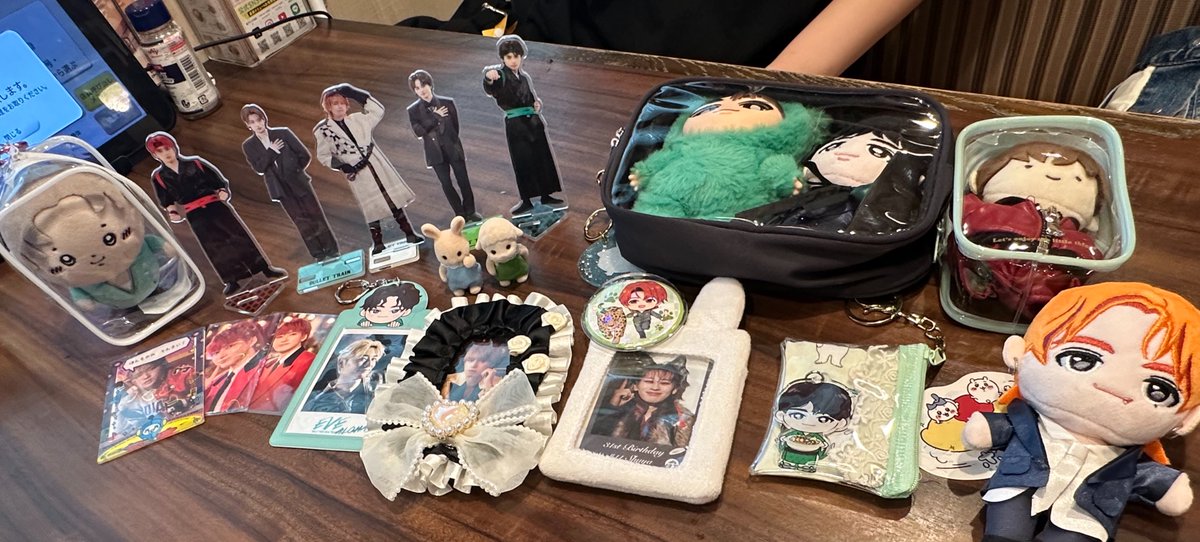 yo_ite__'s tweet photo. 愉快なはちこ達に遊んでもらってきた😁 https://t.co/EIJDJ6kiOP