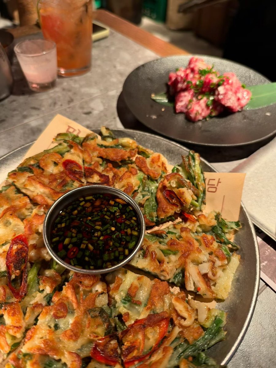 Zoryagr's tweet photo. 🥩🍕 https://t.co/omY9w1SQyQ